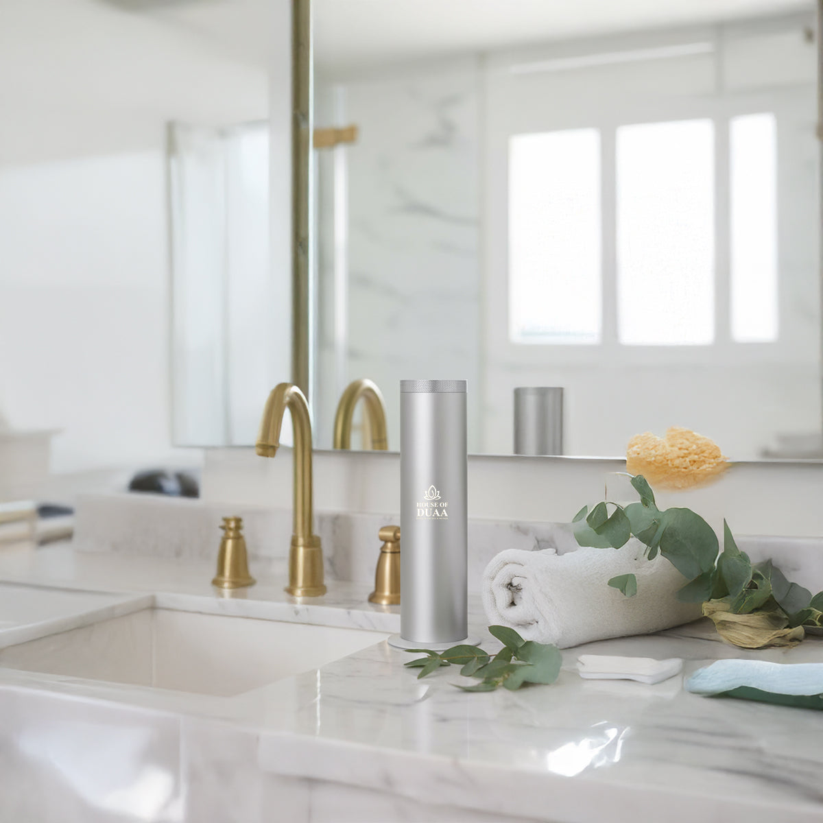 Véra Tower Smart Scent Diffuser Silver Bathroom - House of Duaa