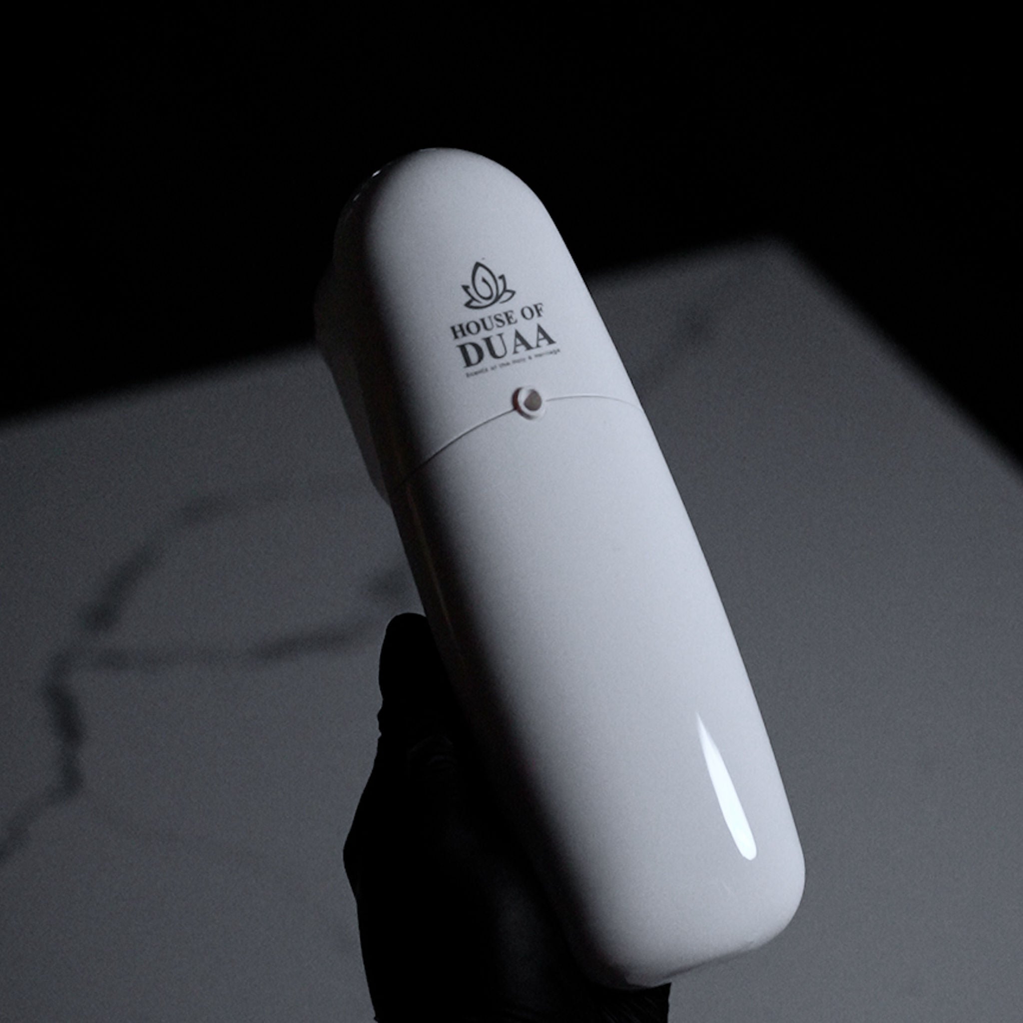 Véra Plug-In Smart Scent Diffuser White - House of Duaa